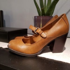 MIA Brown Leather Chunky Heels
